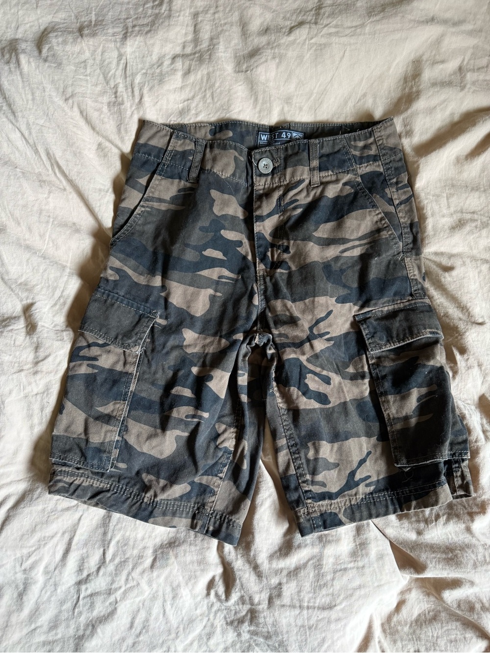 West 49 Cargo Shorts - wmns size 28